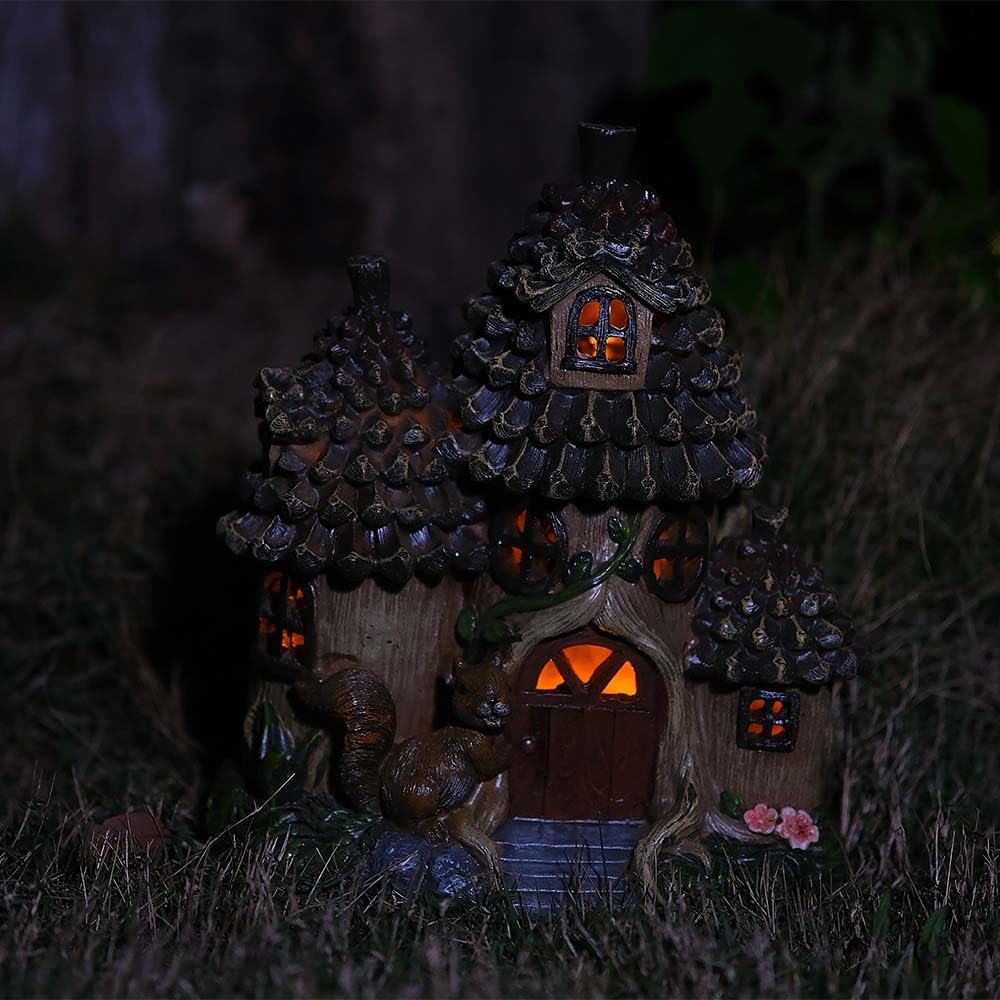 Solar Squirrel House Resin Garden Statue
